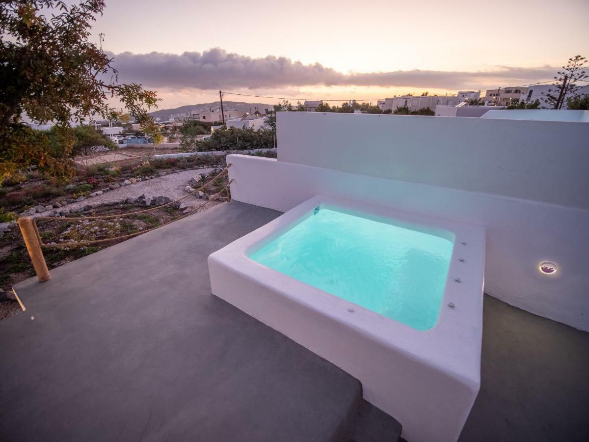 Majestic Sky Luxury Suites Megalochori  Zewnętrze zdjęcie